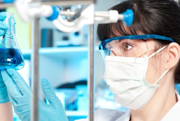 Donne nei laboratori high-tech